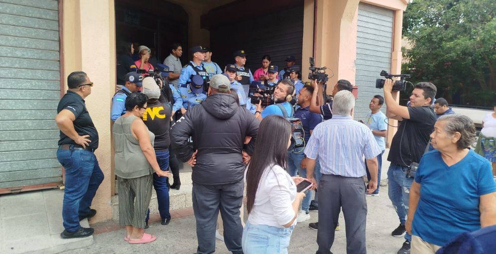 Ejecutan desalojo en Iglesia Aposento Alto en colonia El Pedregal