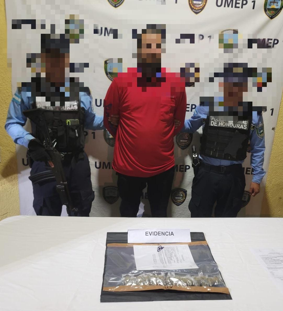 Funcionarios de la UMEP-1, arrestan a sujeto por el delito de tráfico de drogas en Residencial los Girasoles