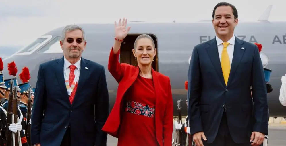 Sheinbaum llega a Honduras para participar en la Cumbre de la CELAC