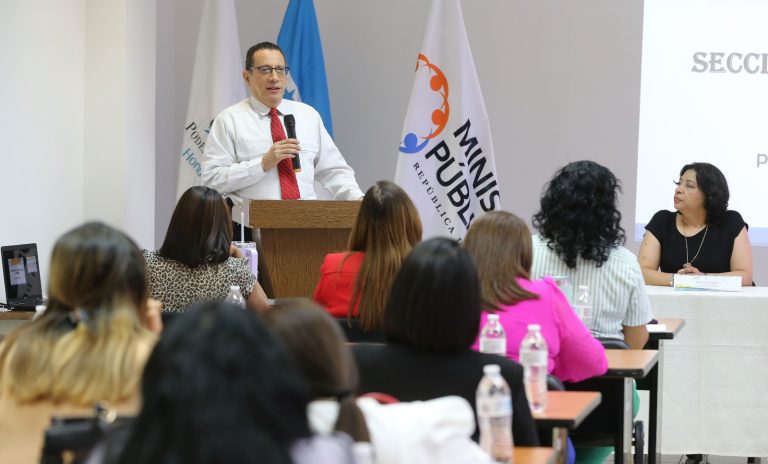 Ministerio Público capacita a operadores de justicia en interpretación de dictámenes periciales