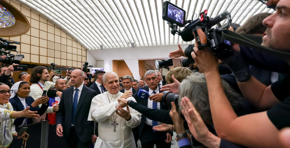 Papa León XIV pide liberar a periodistas presos y defender la libertad de expresión y prensa
