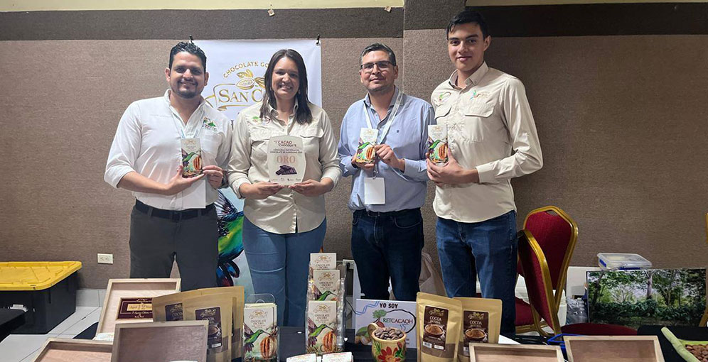 Chocolate San Carlos gana primer lugar en competencia nacional de cacao en AGROMERCADOS 2025
