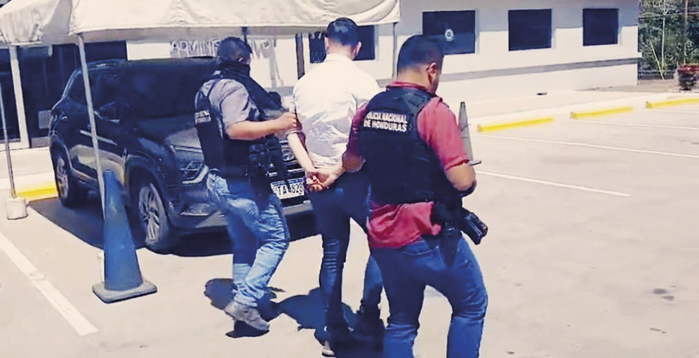 DPI captura a funcionario de la Administración Aduanera