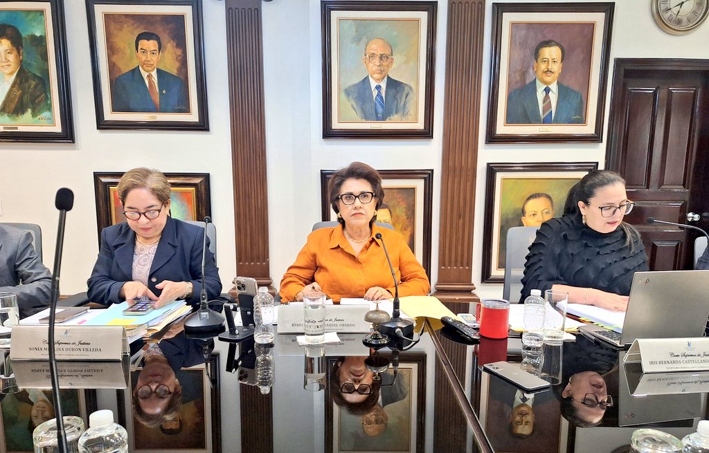 Corte Suprema de Justicia ratifica extradición de ocho hondureños y aprueba reformas judiciales en Roatán