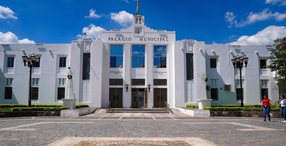 UNAH advierte que el endeudamiento municipal en Honduras duplica el capital prestado y carece de control técnico