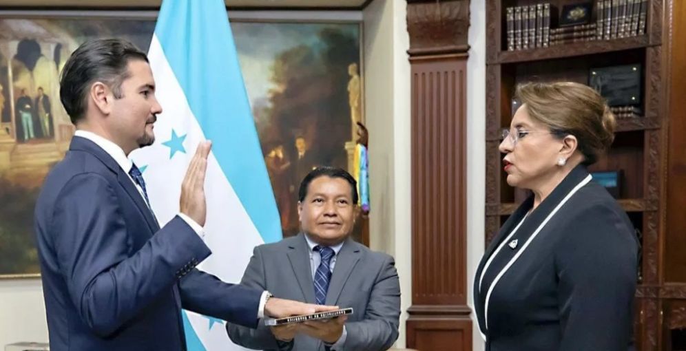 Presidenta Xiomara Castro felicita a Javier Bú Soto tras asumir como nuevo canciller de Honduras